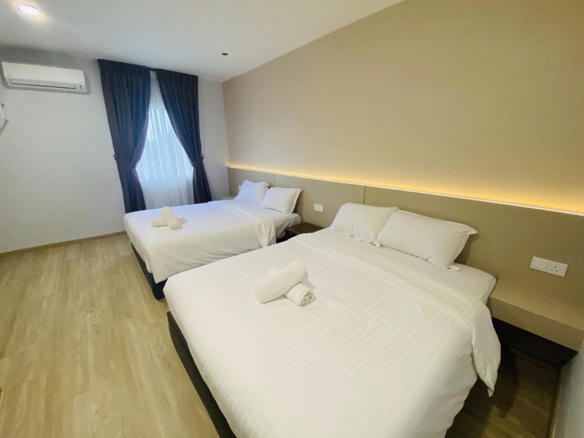 Hotel U And Me Kulai Exterior foto