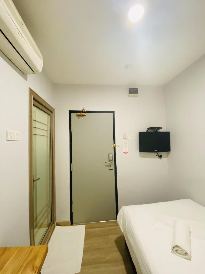 Hotel U And Me Kulai Exterior foto