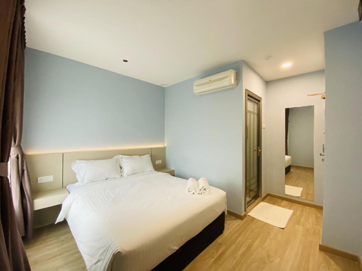Hotel U And Me Kulai Exterior foto