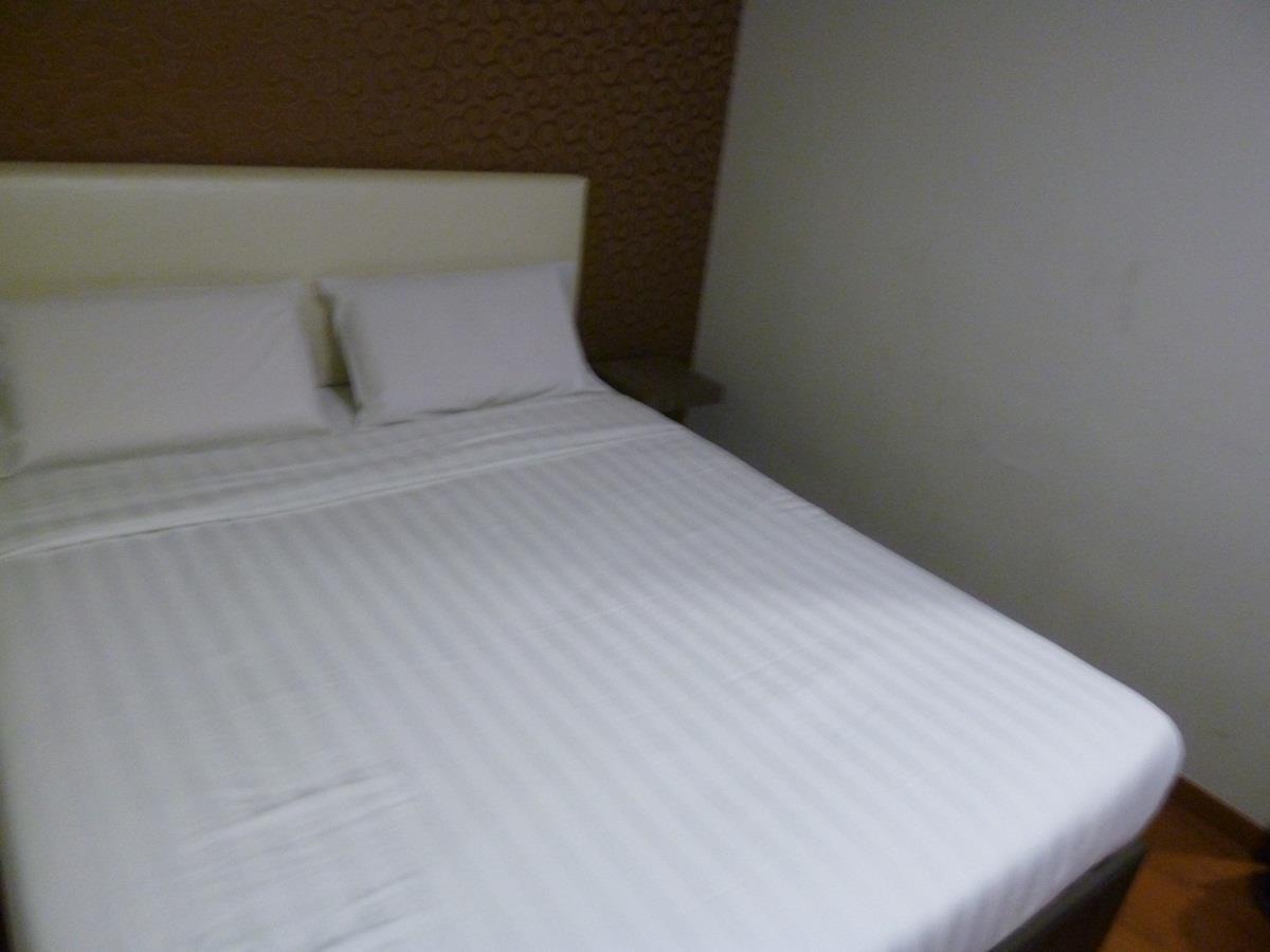 Hotel U And Me Kulai Exterior foto